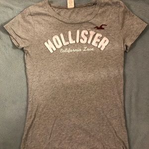 Hollister. Large. T-shirt.